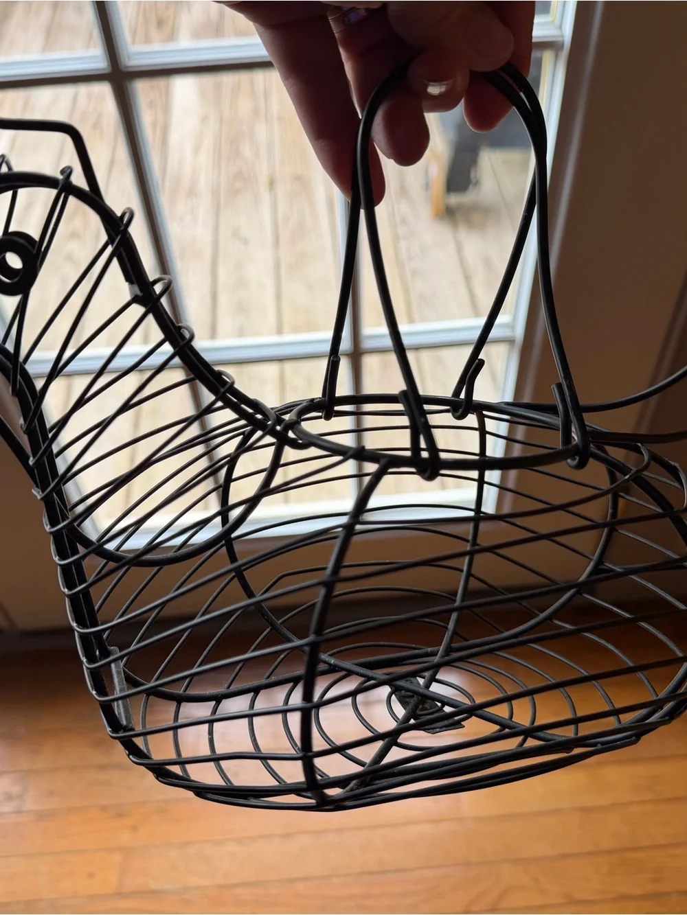 Vintage-Style Chicken Egg Basket